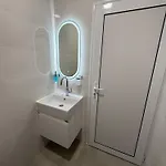 Limidi Homes - Spacious 2-bedroom Centre 公寓 *