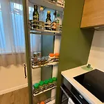 Limidi Homes - Spacious 2-bedroom Centre * 大特尔诺沃