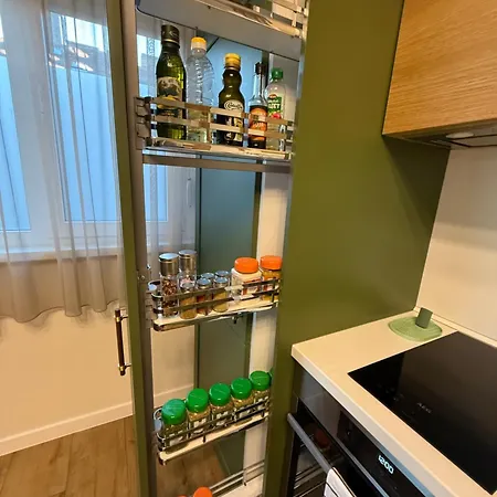 Limidi Homes - Spacious 2-bedroom Centre * Veliko Tărnovo