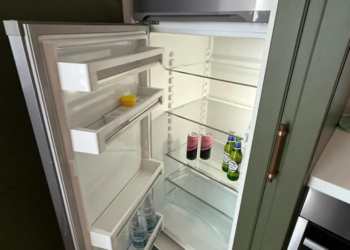 Limidi Homes - Spacious 2-bedroom Centre