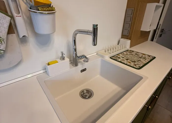 Limidi Homes - Spacious 2-bedroom Centre Διαμέρισμα